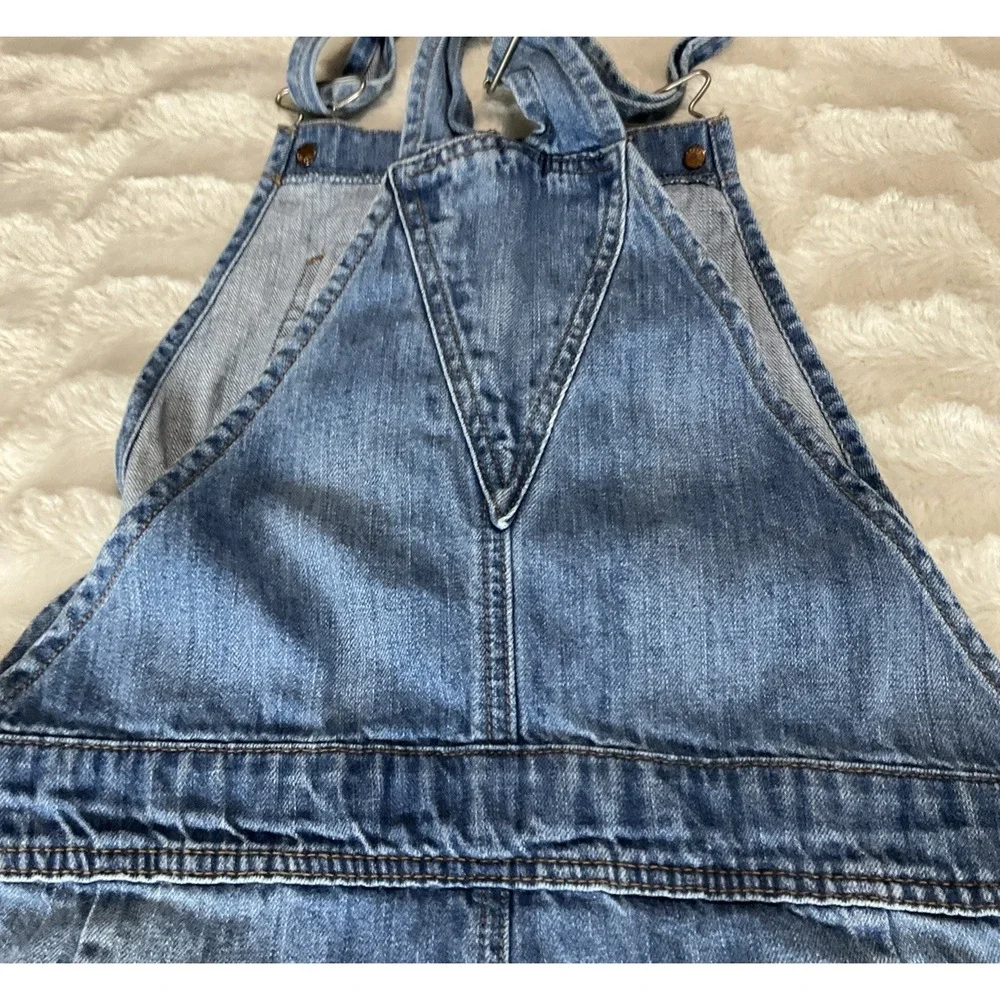 American‎ Eagle Women's Size XS Denim  Short Alls Overalls Distressed Raw Hem